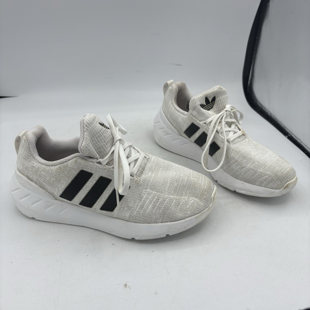 Adidas Shoes Boys Size 3 Swift Run 22 Kids Youth Grey White Sneakers